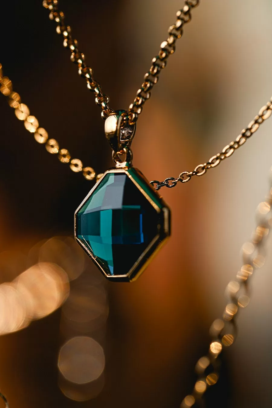 Stocking Fancy-Cut Moissanite: Oval, Cushion, Pear and Radiant