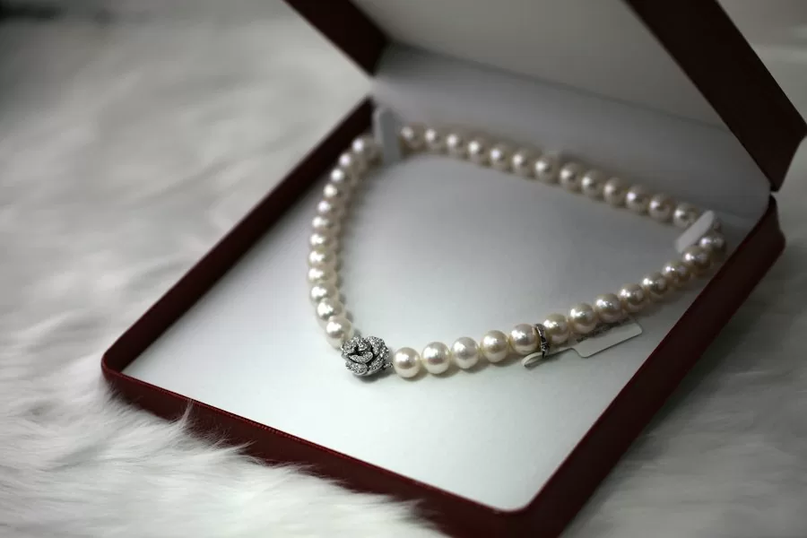 The Moissanite Men's Jewelry Opportunity: What Retailers Should Stock