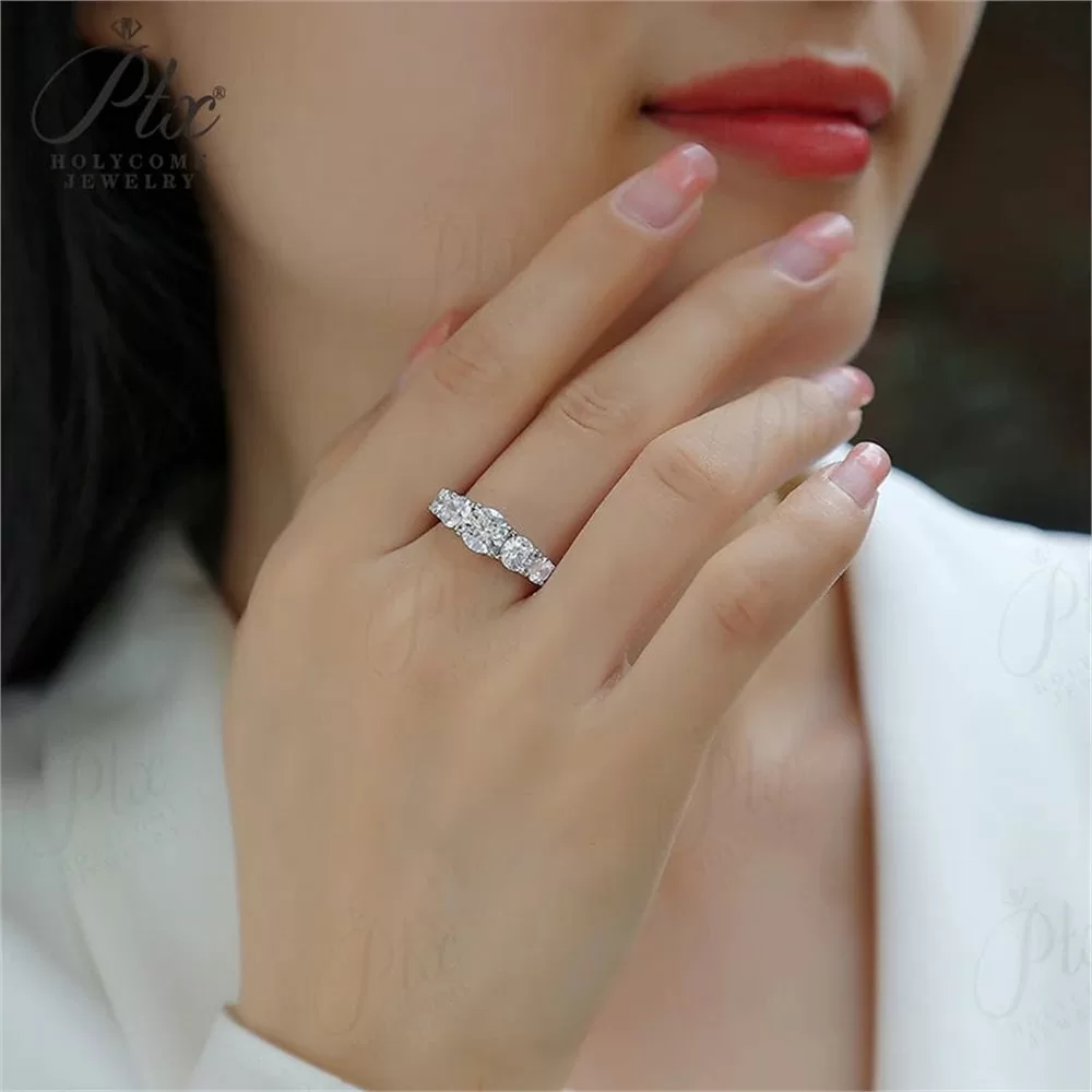 6.0mm Emerald Cut Lab Grown Emerald Loose Stone detail view 2