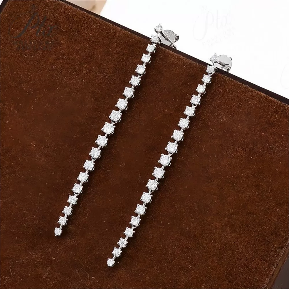 Lab-Grown Diamond Earrings Wholesale 10K Gold VVS IGI detail view 3