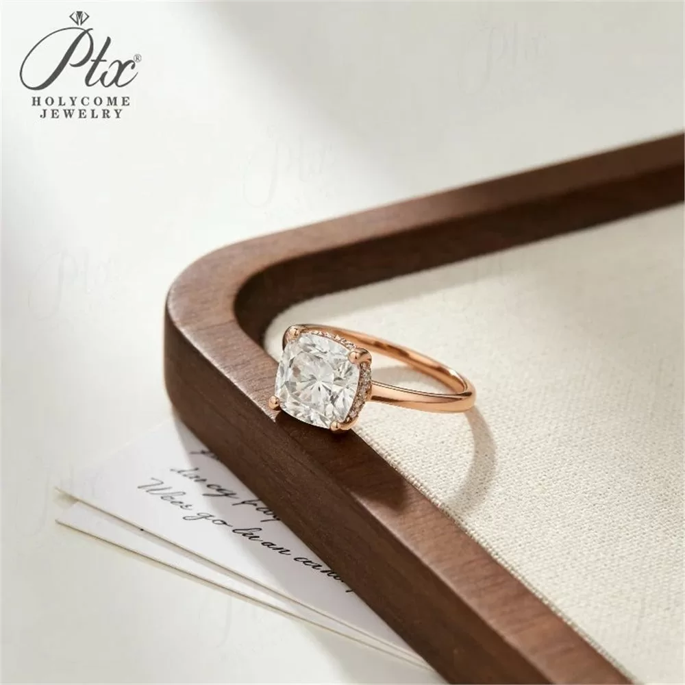 Moissanite 1.5ct–2.5ct Cushion Cut Ring Wholesale Yellow Gold detail view 5