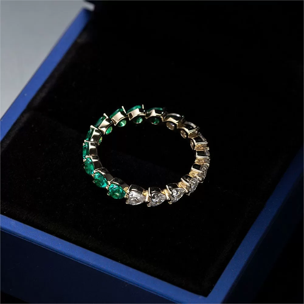 7.0mm Oval Lab Grown Diamond Loose Stone IGI Certified detail view 3