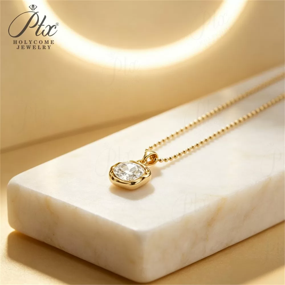 7mm Flat Brushed Men's Moissanite Ring in 18K Gold HC-M007 detail view 3